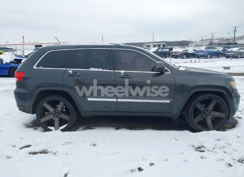 Photo 13 of 2011 Jeep Grand CHEROKEE LAREDO (VIN 1J4RR4GGXBC681173)