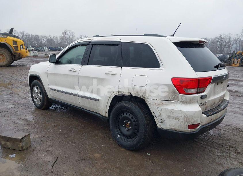 Photo 3 of 2011 Jeep Grand CHEROKEE LAREDO (VIN 1J4RR4GGXBC724197)