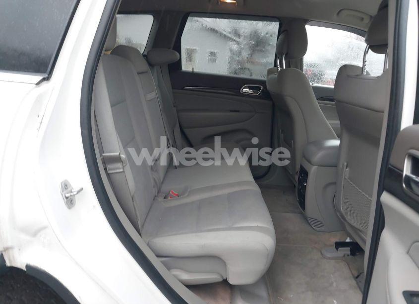 Photo 8 of 2011 Jeep Grand CHEROKEE LAREDO (VIN 1J4RR4GGXBC724197)