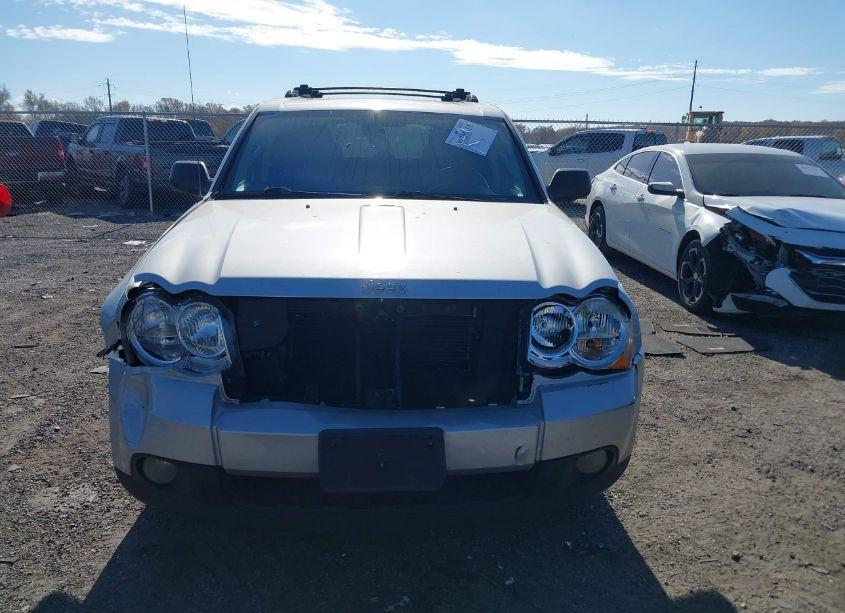 Photo 12 of 2010 Jeep Grand CHEROKEE LAREDO (VIN 1J4RR4GT3AC111303)