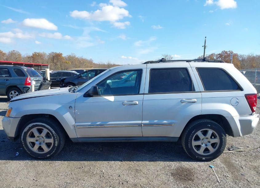 Photo 14 of 2010 Jeep Grand CHEROKEE LAREDO (VIN 1J4RR4GT3AC111303)