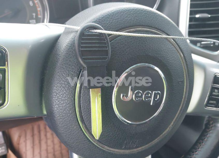 Photo 11 of 2011 Jeep Grand CHEROKEE LAREDO (VIN 1J4RR4GT3BC675311)