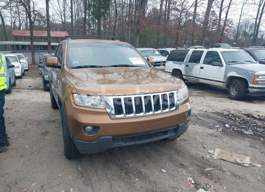 Photo 12 of 2011 Jeep Grand CHEROKEE LAREDO (VIN 1J4RR4GT3BC675311)