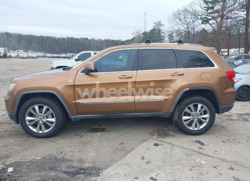 Photo 14 of 2011 Jeep Grand CHEROKEE LAREDO (VIN 1J4RR4GT3BC675311)