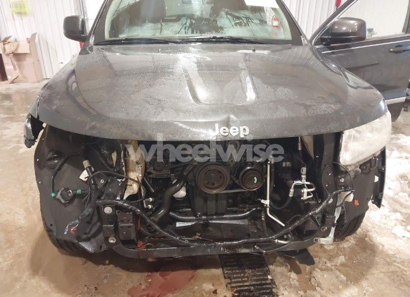 Photo 6 of 2011 Jeep Grand CHEROKEE LAREDO (VIN 1J4RR4GT3BC705682)