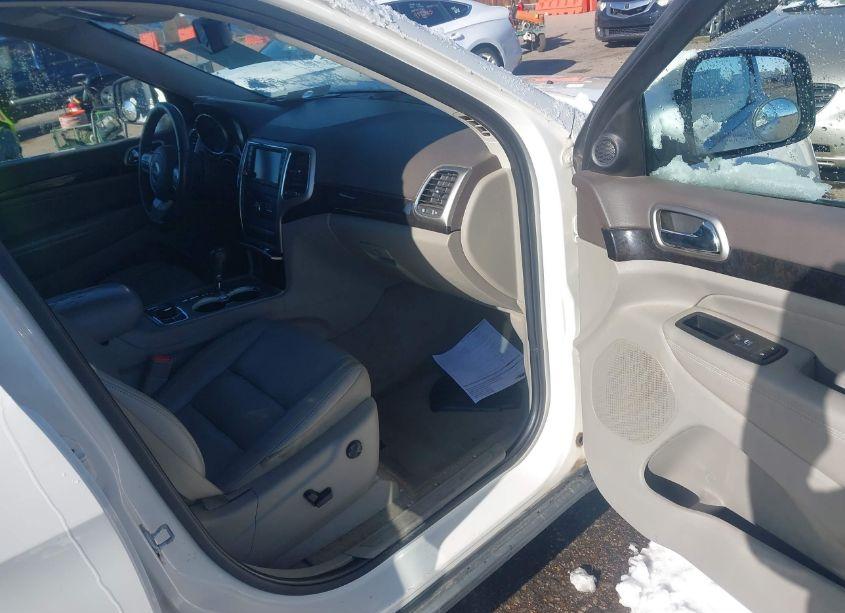 Photo 5 of 2011 Jeep Grand CHEROKEE LAREDO (VIN 1J4RR4GT3BC726595)