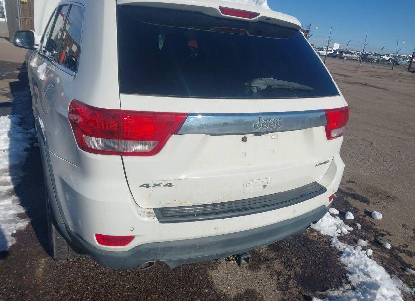 Photo 6 of 2011 Jeep Grand CHEROKEE LAREDO (VIN 1J4RR4GT3BC726595)