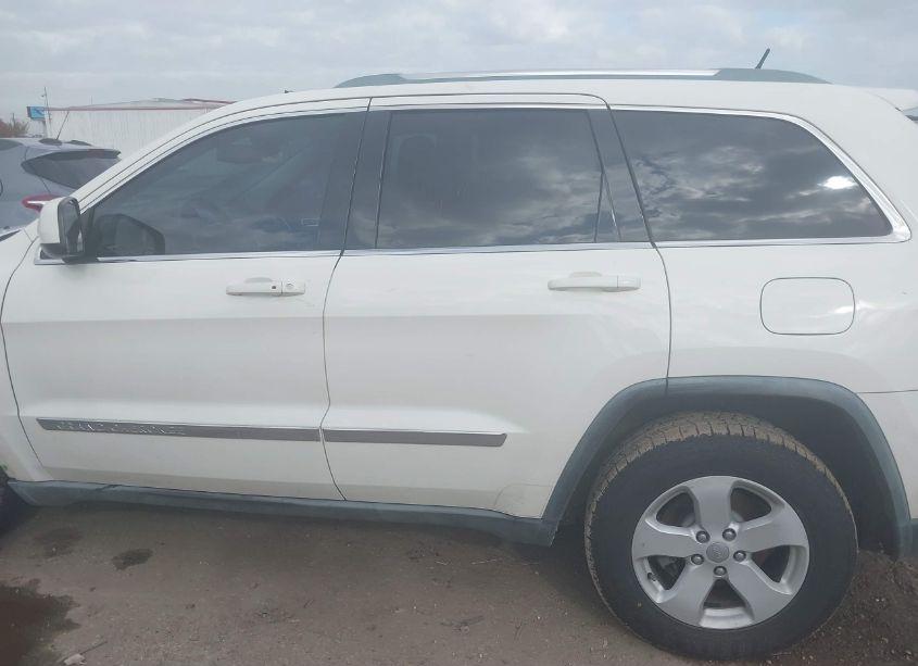 Photo 14 of 2011 Jeep Grand CHEROKEE LAREDO (VIN 1J4RR4GT5BC574464)