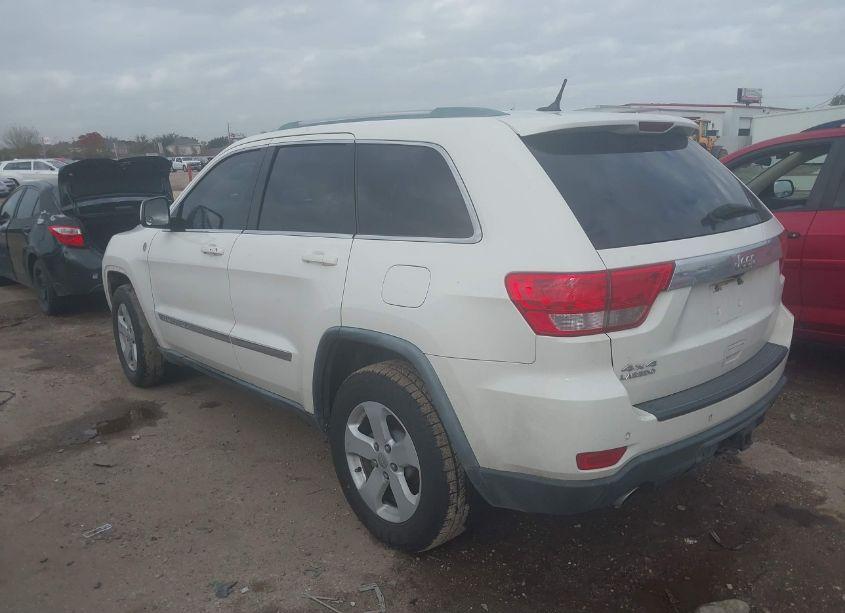 Photo 3 of 2011 Jeep Grand CHEROKEE LAREDO (VIN 1J4RR4GT5BC574464)