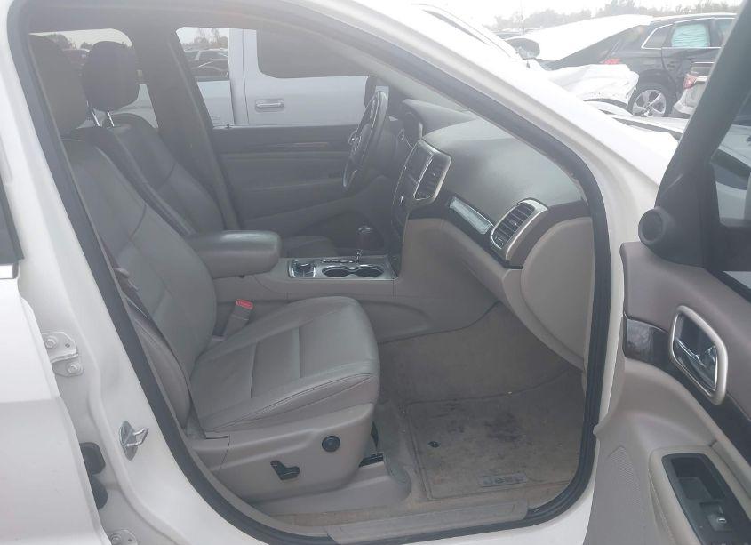 Photo 5 of 2011 Jeep Grand CHEROKEE LAREDO (VIN 1J4RR4GT5BC574464)