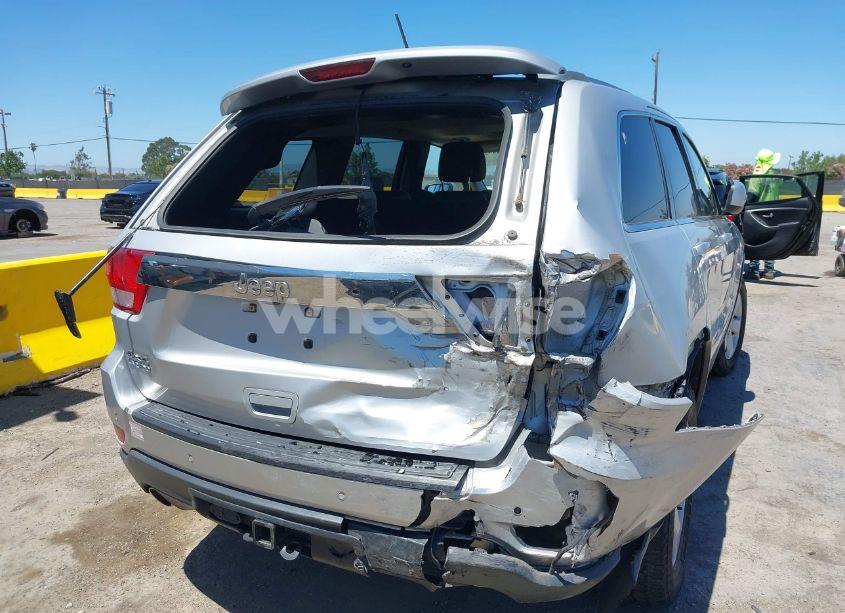 Photo 6 of 2011 Jeep Grand CHEROKEE LAREDO (VIN 1J4RR4GT5BC590986)