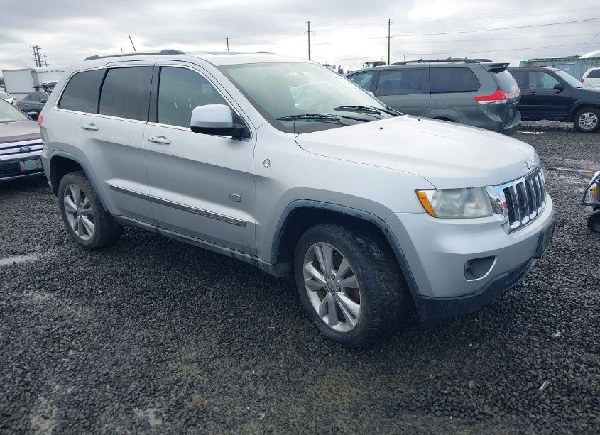 2011 Jeep Grand CHEROKEE LAREDO (VIN 1J4RR4GT8BC673828) main photo