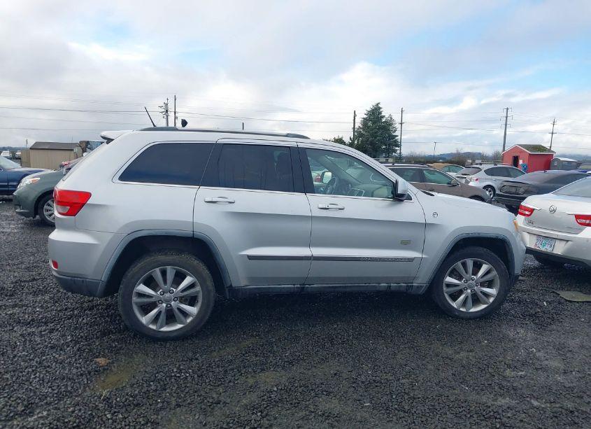 Photo 13 of 2011 Jeep Grand CHEROKEE LAREDO (VIN 1J4RR4GT8BC673828)