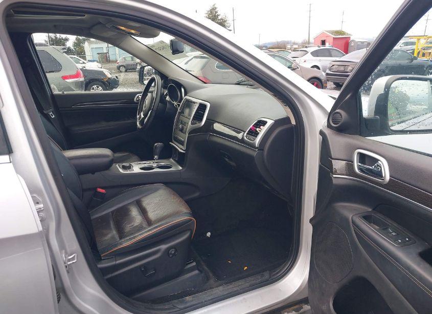 Photo 5 of 2011 Jeep Grand CHEROKEE LAREDO (VIN 1J4RR4GT8BC673828)