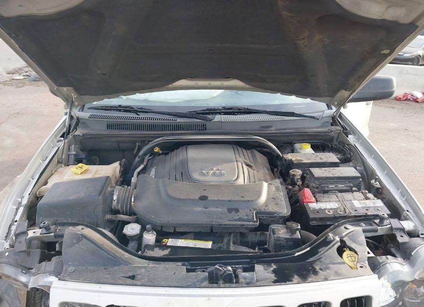 Photo 10 of 2010 Jeep Grand CHEROKEE LAREDO (VIN 1J4RR4GTXAC153323)