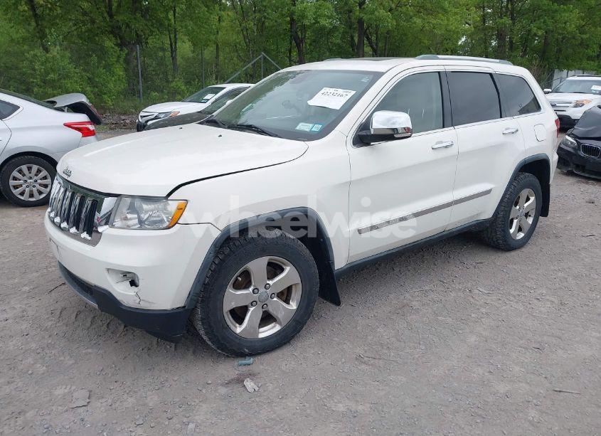 Photo 2 of 2011 Jeep Grand CHEROKEE LIMITED (VIN 1J4RR5GG0BC581539)