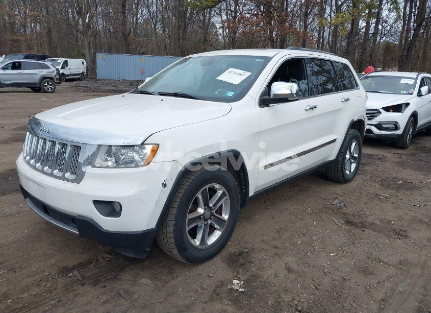 Photo 2 of 2011 Jeep Grand CHEROKEE LIMITED (VIN 1J4RR5GG7BC736734)