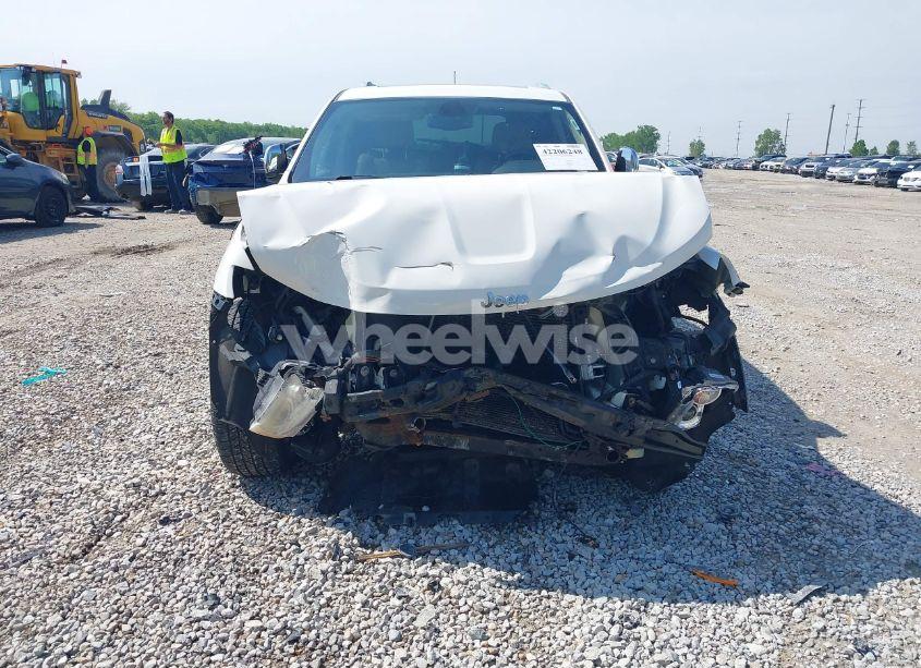 Photo 6 of 2011 Jeep Grand CHEROKEE LIMITED (VIN 1J4RR5GGXBC723279)