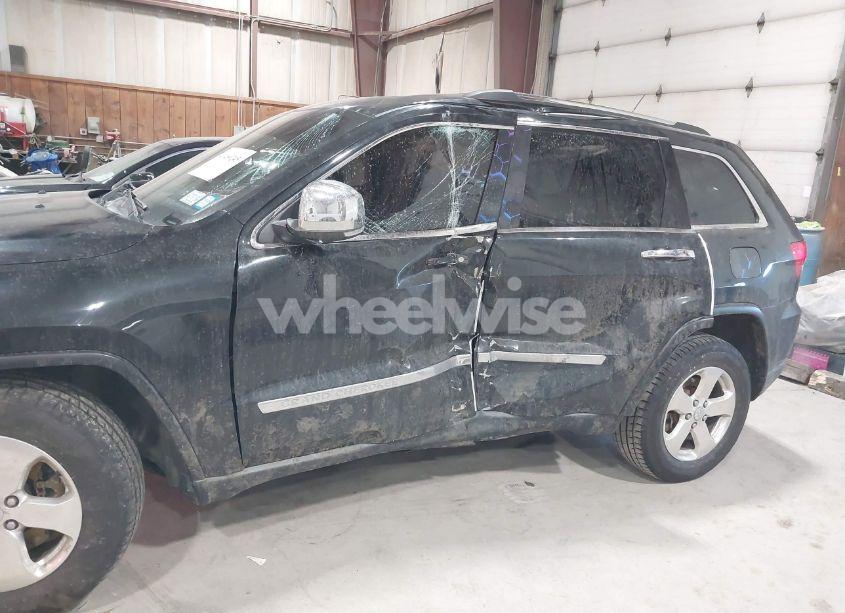 Photo 6 of 2011 Jeep Grand CHEROKEE LIMITED (VIN 1J4RR5GT5BC556200)