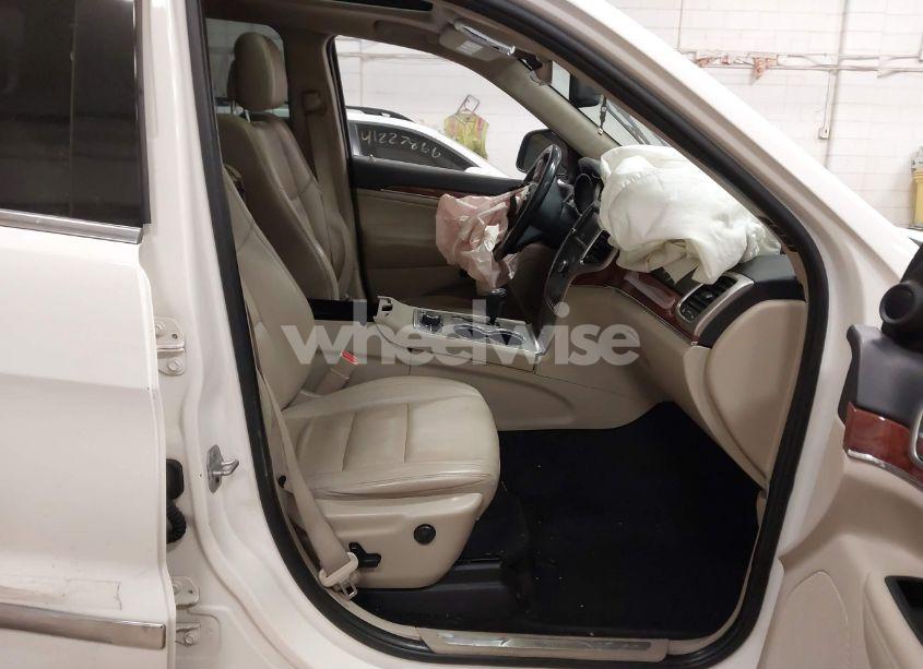 Photo 5 of 2011 Jeep Grand CHEROKEE LIMITED (VIN 1J4RR5GT6BC543522)