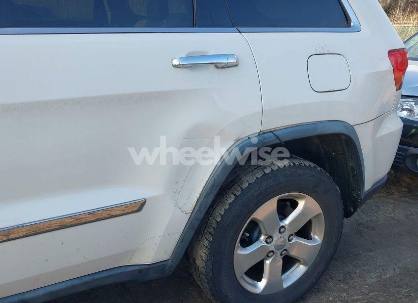 Photo 6 of 2011 Jeep Grand CHEROKEE LIMITED (VIN 1J4RR5GT9BC551971)