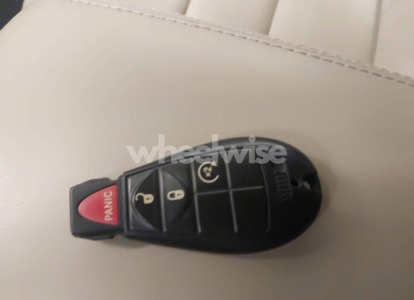 Photo 11 of 2011 Jeep Grand CHEROKEE LIMITED (VIN 1J4RR5GTXBC562817)