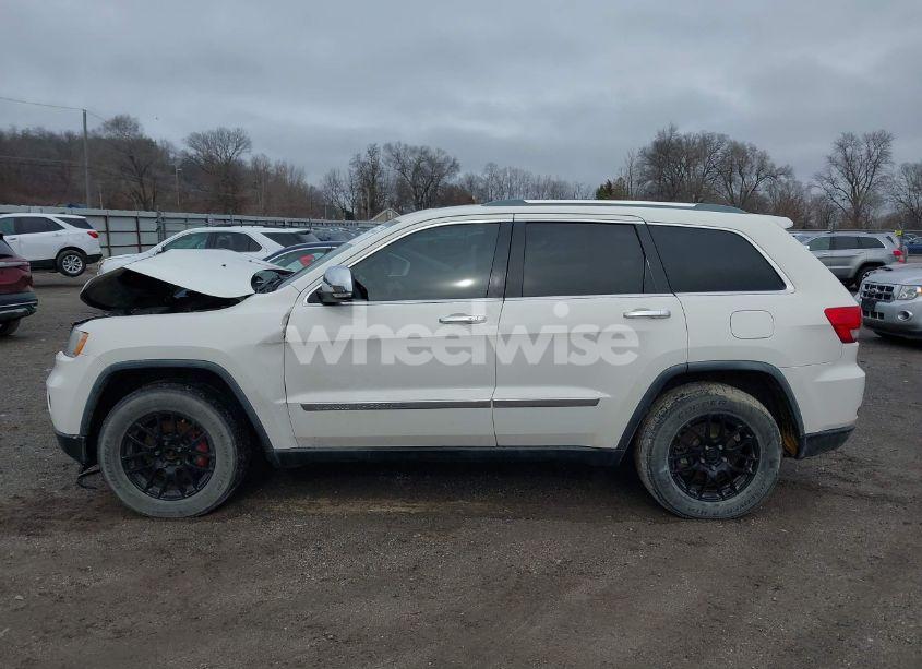 Photo 14 of 2011 Jeep Grand CHEROKEE LIMITED (VIN 1J4RR5GTXBC613247)