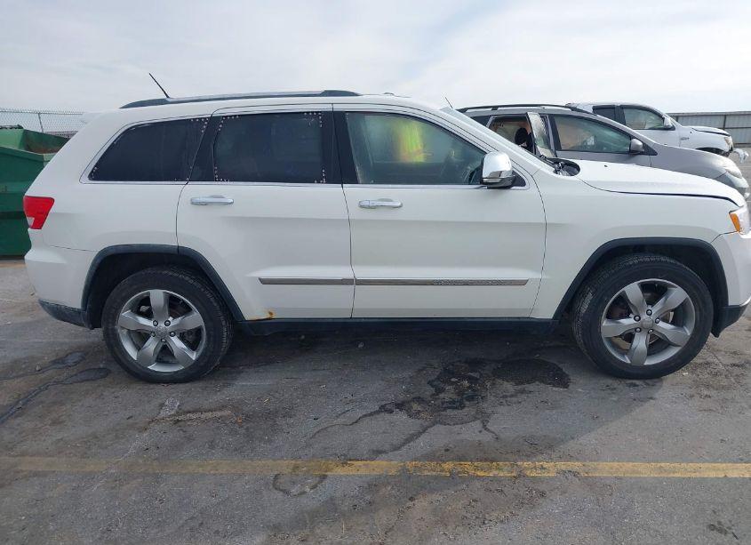 Photo 13 of 2011 Jeep Grand CHEROKEE OVERLAND (VIN 1J4RR6GG3BC573988)