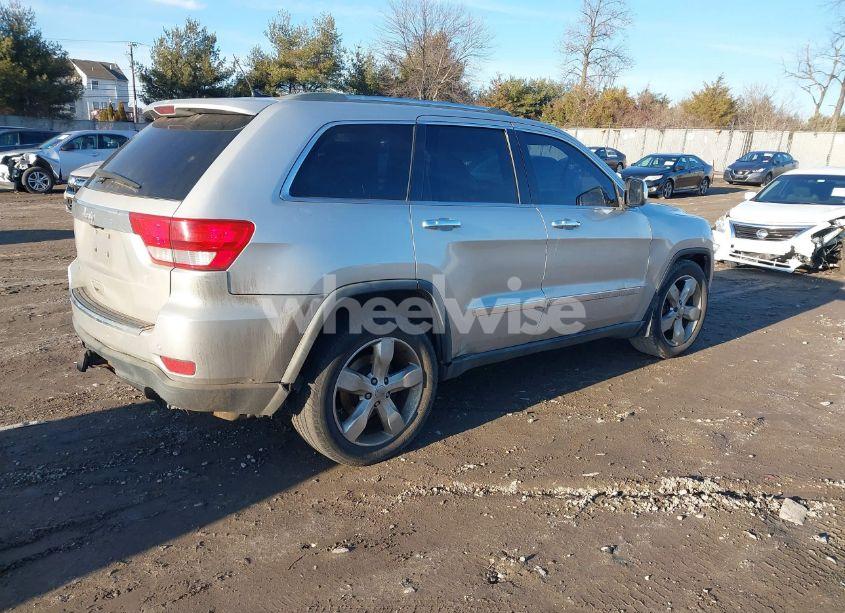 Photo 4 of 2011 Jeep Grand CHEROKEE OVERLAND (VIN 1J4RR6GG9BC574191)
