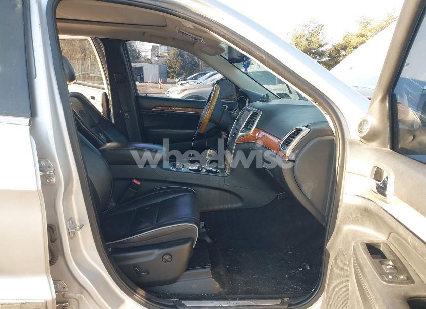 Photo 5 of 2011 Jeep Grand CHEROKEE OVERLAND (VIN 1J4RR6GG9BC574191)