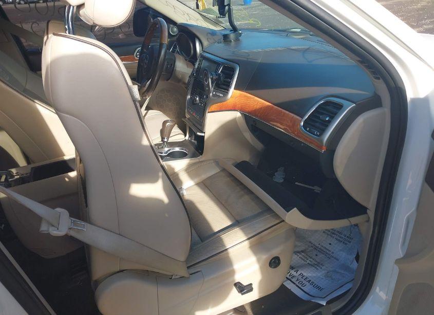 Photo 5 of 2011 Jeep Grand CHEROKEE OVERLAND (VIN 1J4RR6GT0BC721334)