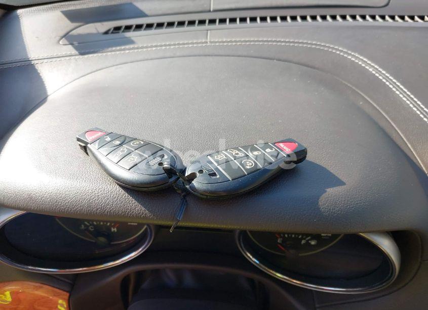 Photo 11 of 2011 Jeep Grand CHEROKEE OVERLAND (VIN 1J4RR6GT3BC553527)