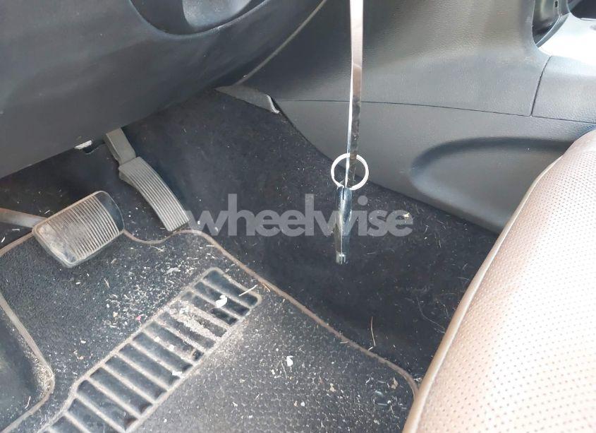 Photo 11 of 2011 Jeep Grand CHEROKEE OVERLAND (VIN 1J4RR6GT7BC701419)