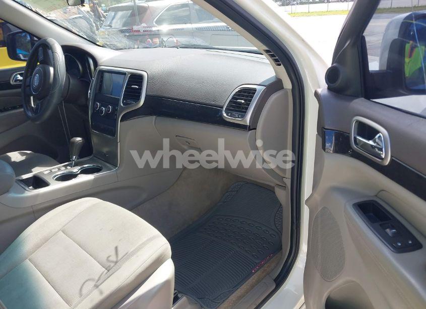 Photo 5 of 2011 Jeep Grand CHEROKEE LAREDO (VIN 1J4RS4GG0BC573388)