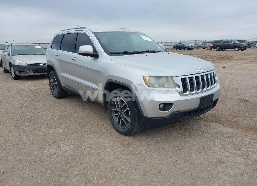 2011 Jeep Grand CHEROKEE LAREDO (VIN 1J4RS4GG0BC739697) main photo