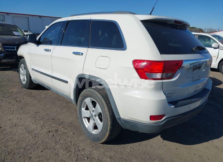 Photo 3 of 2011 Jeep Grand CHEROKEE LAREDO (VIN 1J4RS4GG1BC524247)