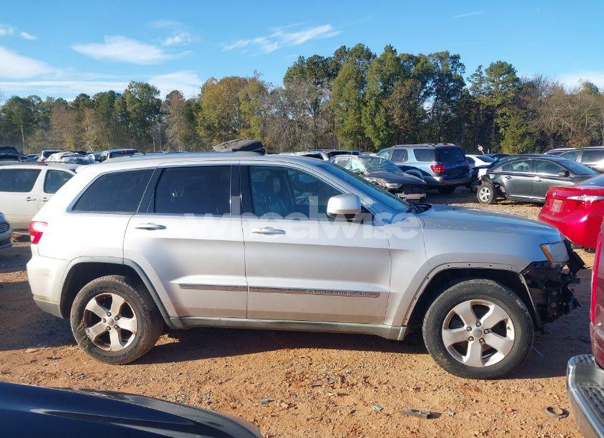 Photo 13 of 2011 Jeep Grand CHEROKEE LAREDO (VIN 1J4RS4GG1BC537385)