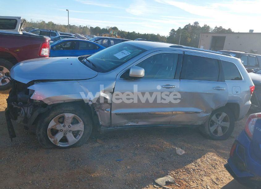 Photo 14 of 2011 Jeep Grand CHEROKEE LAREDO (VIN 1J4RS4GG1BC537385)