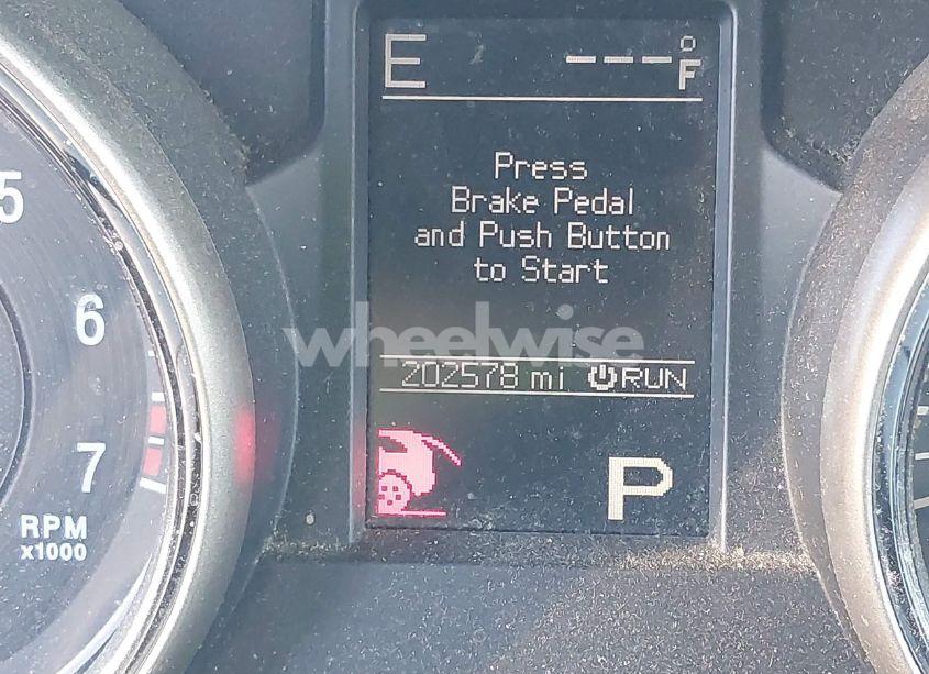 Photo 15 of 2011 Jeep Grand CHEROKEE LAREDO (VIN 1J4RS4GG1BC537385)