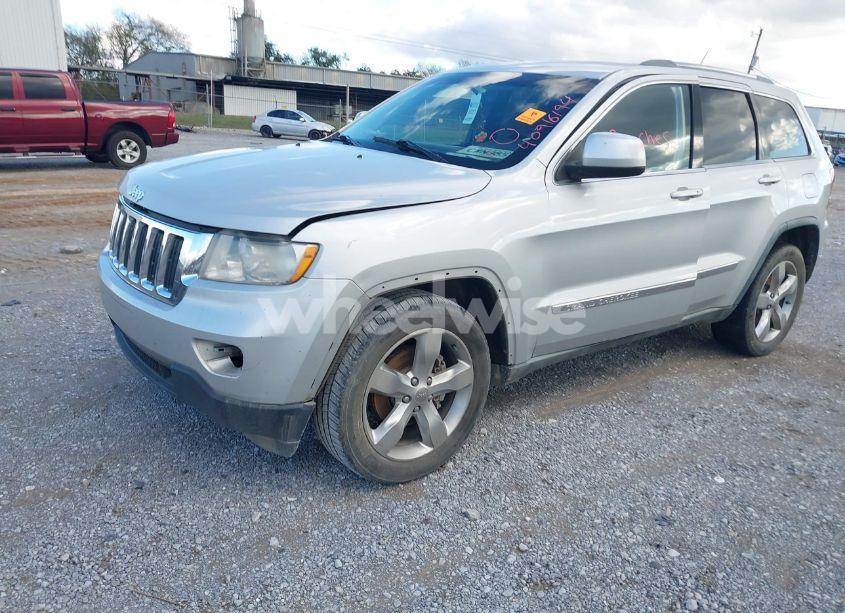 Photo 2 of 2011 Jeep Grand CHEROKEE LAREDO (VIN 1J4RS4GG1BC564148)