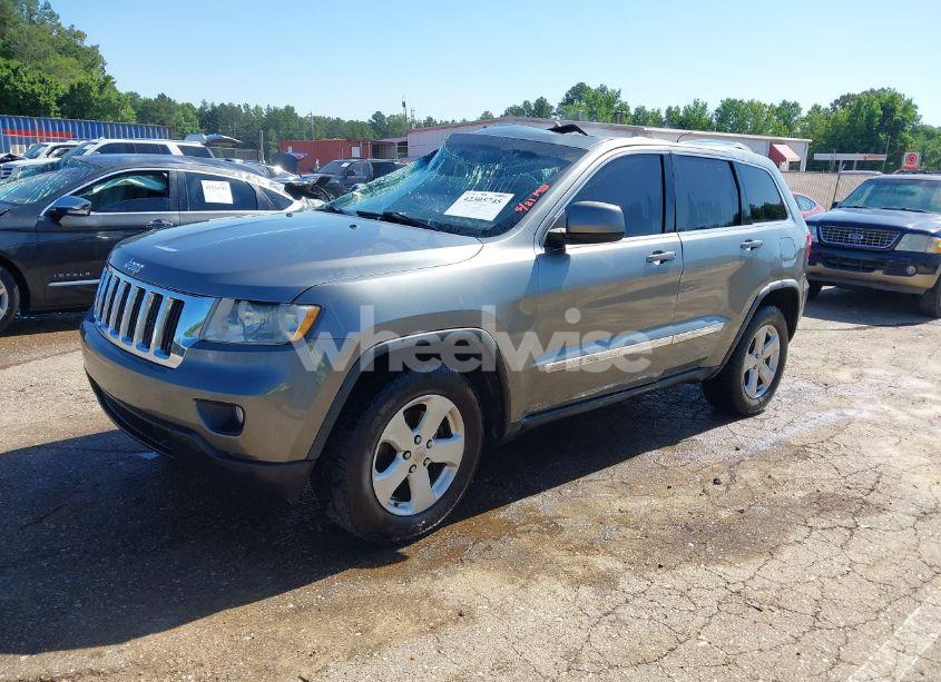 Photo 2 of 2011 Jeep Grand CHEROKEE LAREDO (VIN 1J4RS4GG1BC674150)