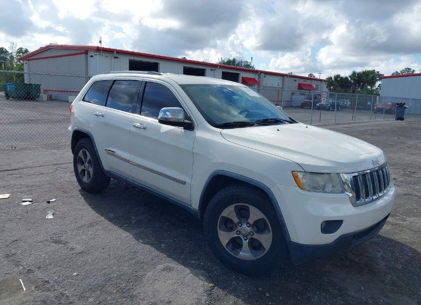 2011 Jeep Grand CHEROKEE LAREDO (VIN 1J4RS4GG2BC532048) main photo