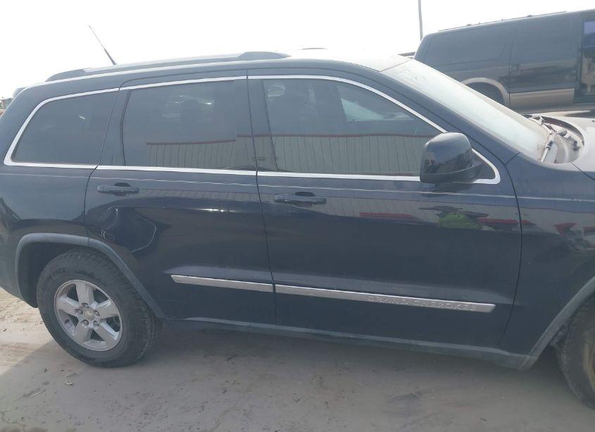 Photo 13 of 2011 Jeep Grand CHEROKEE LAREDO (VIN 1J4RS4GG3BC531877)