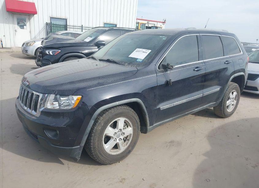 Photo 2 of 2011 Jeep Grand CHEROKEE LAREDO (VIN 1J4RS4GG3BC531877)