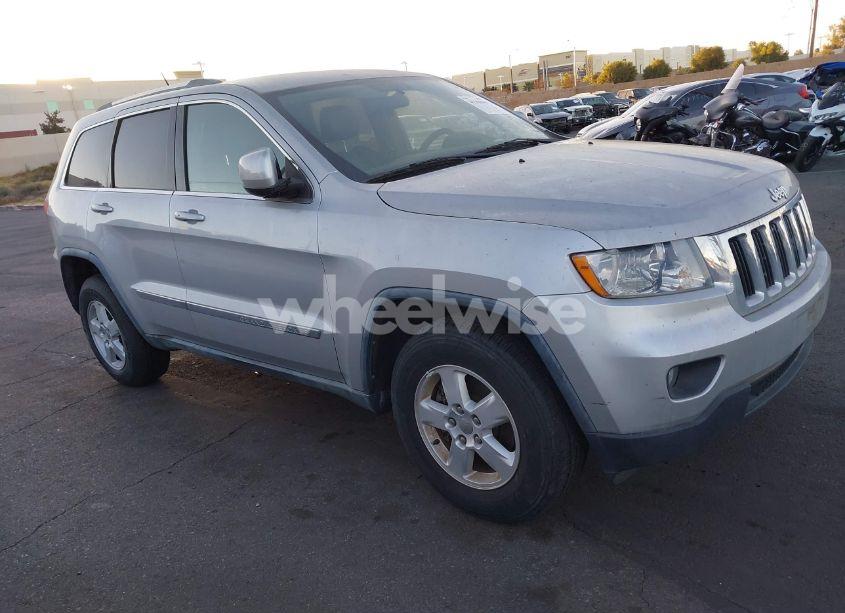 2011 Jeep Grand CHEROKEE LAREDO (VIN 1J4RS4GG3BC557184) main photo