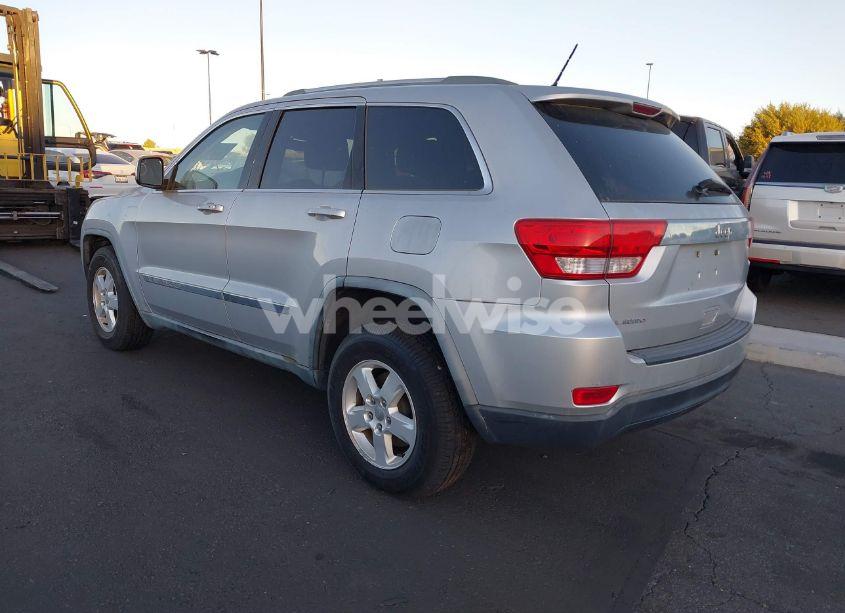 Photo 3 of 2011 Jeep Grand CHEROKEE LAREDO (VIN 1J4RS4GG3BC557184)