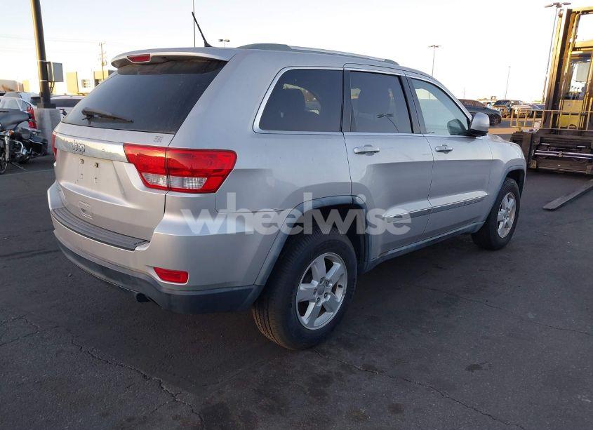 Photo 4 of 2011 Jeep Grand CHEROKEE LAREDO (VIN 1J4RS4GG3BC557184)