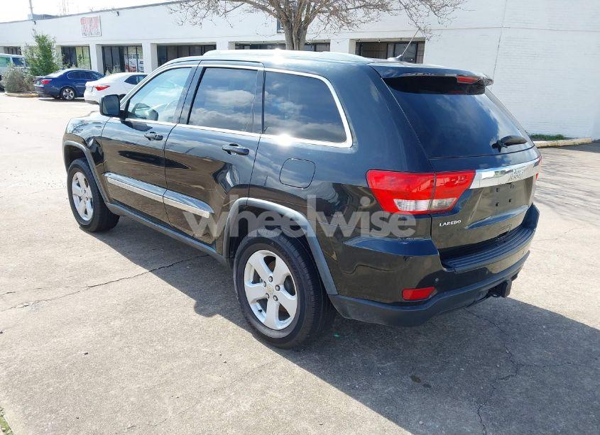 Photo 3 of 2011 Jeep Grand CHEROKEE LAREDO (VIN 1J4RS4GG4BC597645)