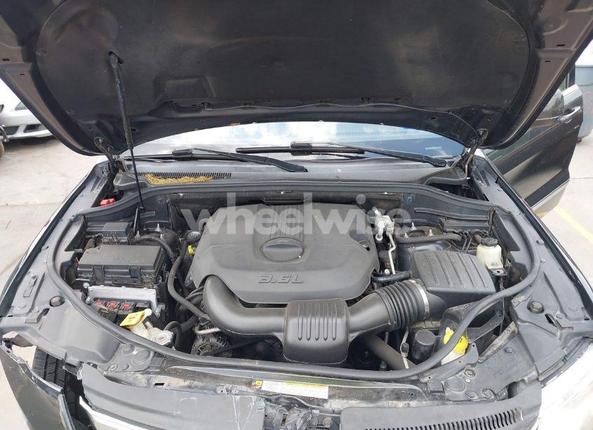 Photo 10 of 2011 Jeep Grand CHEROKEE LAREDO (VIN 1J4RS4GG4BC611852)