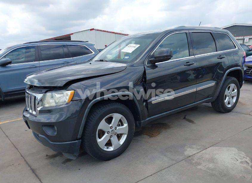 Photo 2 of 2011 Jeep Grand CHEROKEE LAREDO (VIN 1J4RS4GG4BC611852)
